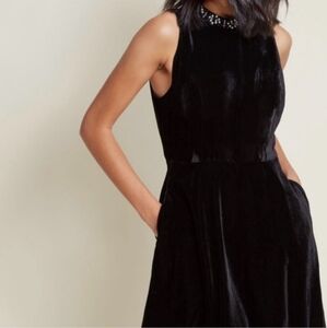 ModCloth Mini Dress Women's Medium Sleeveless Velvet w/ Beaded Collar in Black